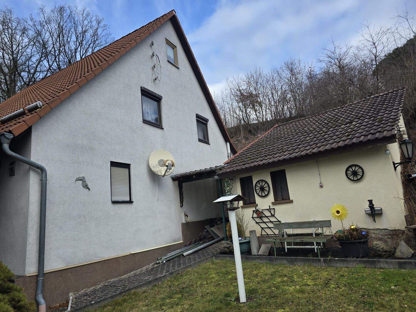Immobilie in Breitungen/Werra - Einfamilienhaus mit Garage und Nebengebäude in Breitungen  - Bild 0