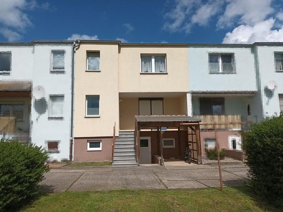 Haus zum Kauf 88.500 € 5 Zimmer 114 m²<br/>Wohnfläche 513 m²<br/>Grundstück Deetz Zerbst/Anhalt 39264