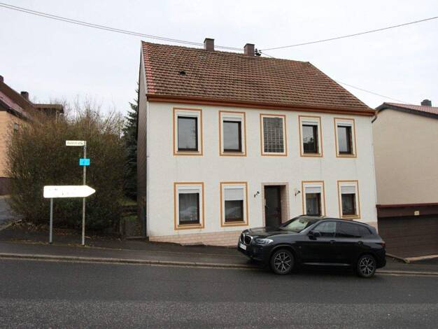 Mehrfamilienhaus zum Kauf 165.000 € 6 Zimmer 245 m² 560 m² Grundstück Spiesen Spiesen-Elversberg 66583