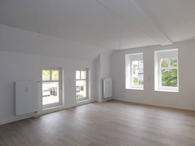 Wohnung zur Miete 1.150 € 3 Zimmer 102 m² Neuenhaßlau Hasselroth 63594
