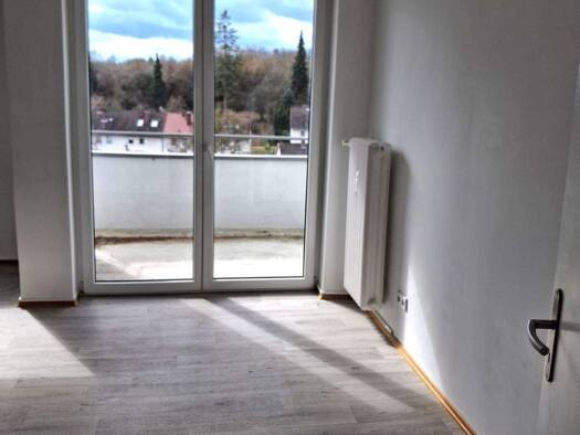 Wohnung zur Miete 645 € 3 Zimmer 78,5 m² 6. Geschoss frei ab 01.04.2026 Eisenacher Straße 1 Coburg 96450