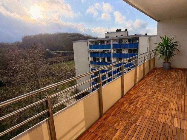 Wohnung zur Miete 665 € 2 Zimmer 63 m² Gutenbergstraße 38 Eschweiler 52249