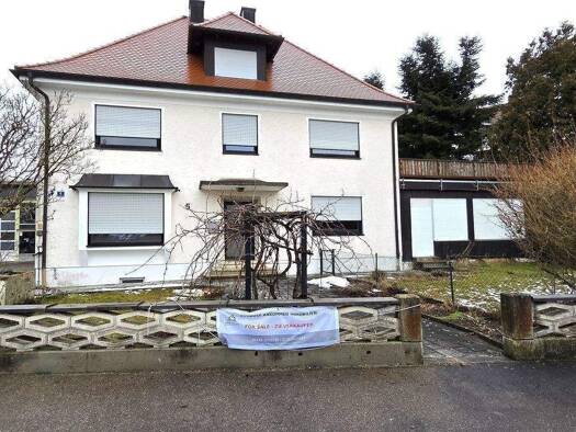 Mehrfamilienhaus zum Kauf 220 m² 3.727 m² Grundstück frei ab sofort Oberhausen 86697