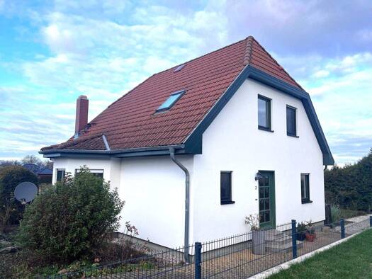 Einfamilienhaus zur Miete 1.200 € 5 Zimmer 116 m² 510 m² Grundstück Falkenhain Lossatal 04808