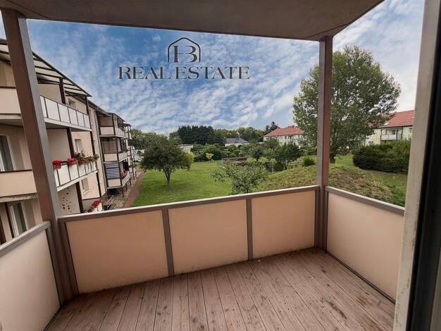 Wohnung zur Miete 485 € 2 Zimmer 66,7 m² 1. Geschoss frei ab sofort Große Diesdorfer Straße 125 Stadtfeld West Stadtfeld West 39110