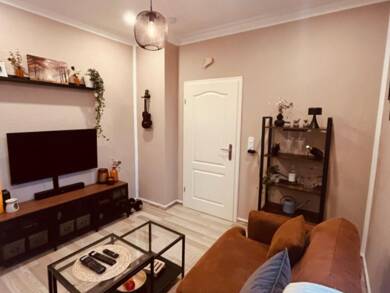 Mehrfamilienhaus zur Miete 550 € 2 Zimmer 51 m² 100 m² Grundstück frei ab 30.09.2025 Bremen 28755