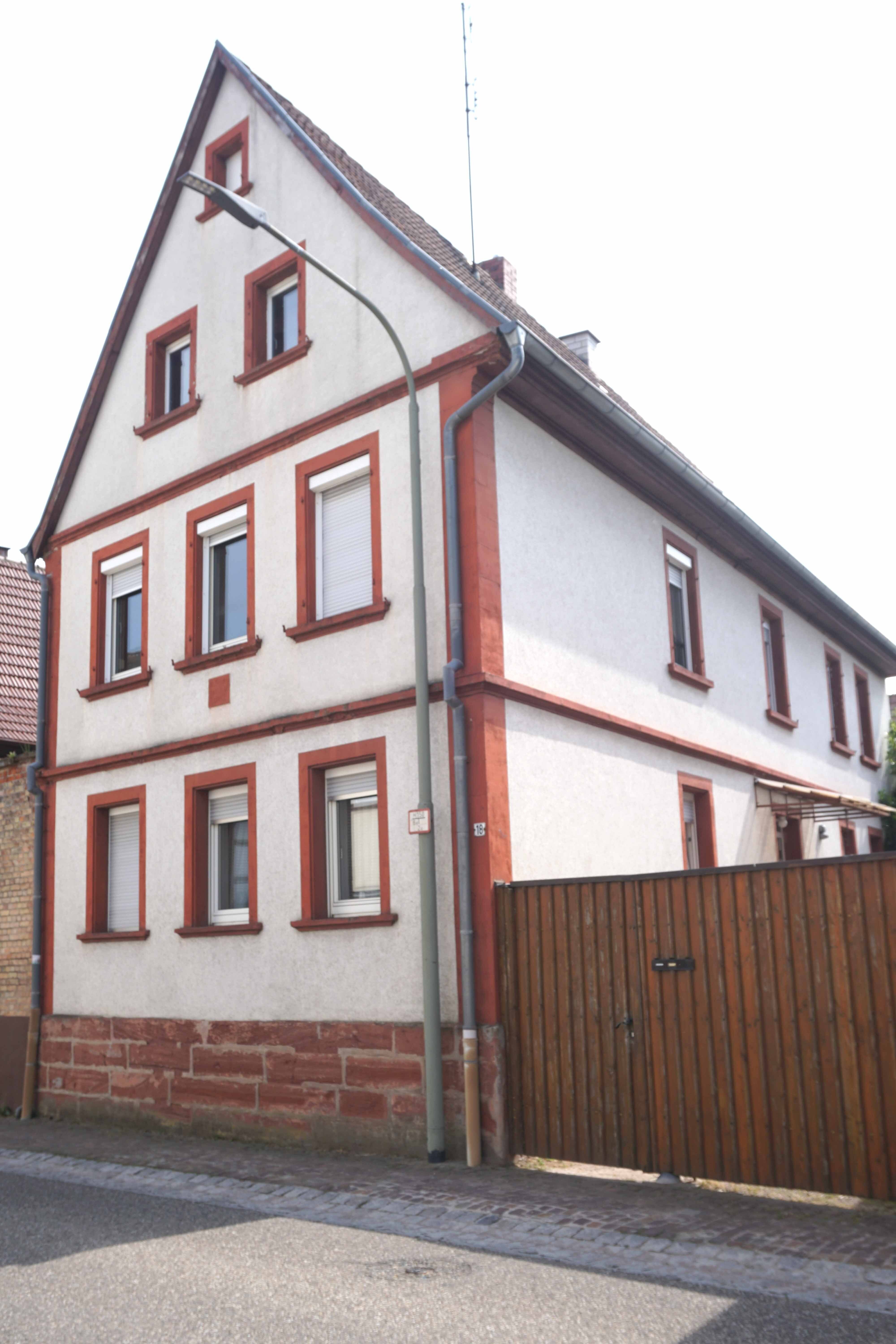 Einfamilienhaus zum Kauf 165.000 € 6 Zimmer 181 m²<br/>Wohnfläche 430 m²<br/>Grundstück Barbelroth 76889