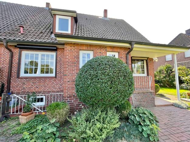 Doppelhaushälfte zum Kauf 379.000 € 4 Zimmer 110,2 m² 658 m² Grundstück Jersbek 22941