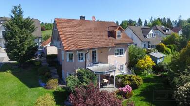 Haus zum Kauf 425.000 € 6 Zimmer 221 m² 671 m² Grundstück frei ab sofort Fichtelberg Fichtelberg 95686