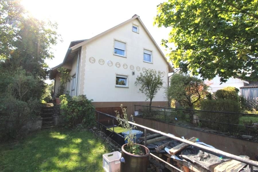 Einfamilienhaus zum Kauf provisionsfrei 379.000 € 5,5 Zimmer 151,5 m²<br/>Wohnfläche 980 m²<br/>Grundstück Liptingen Emmingen-Liptingen 78576