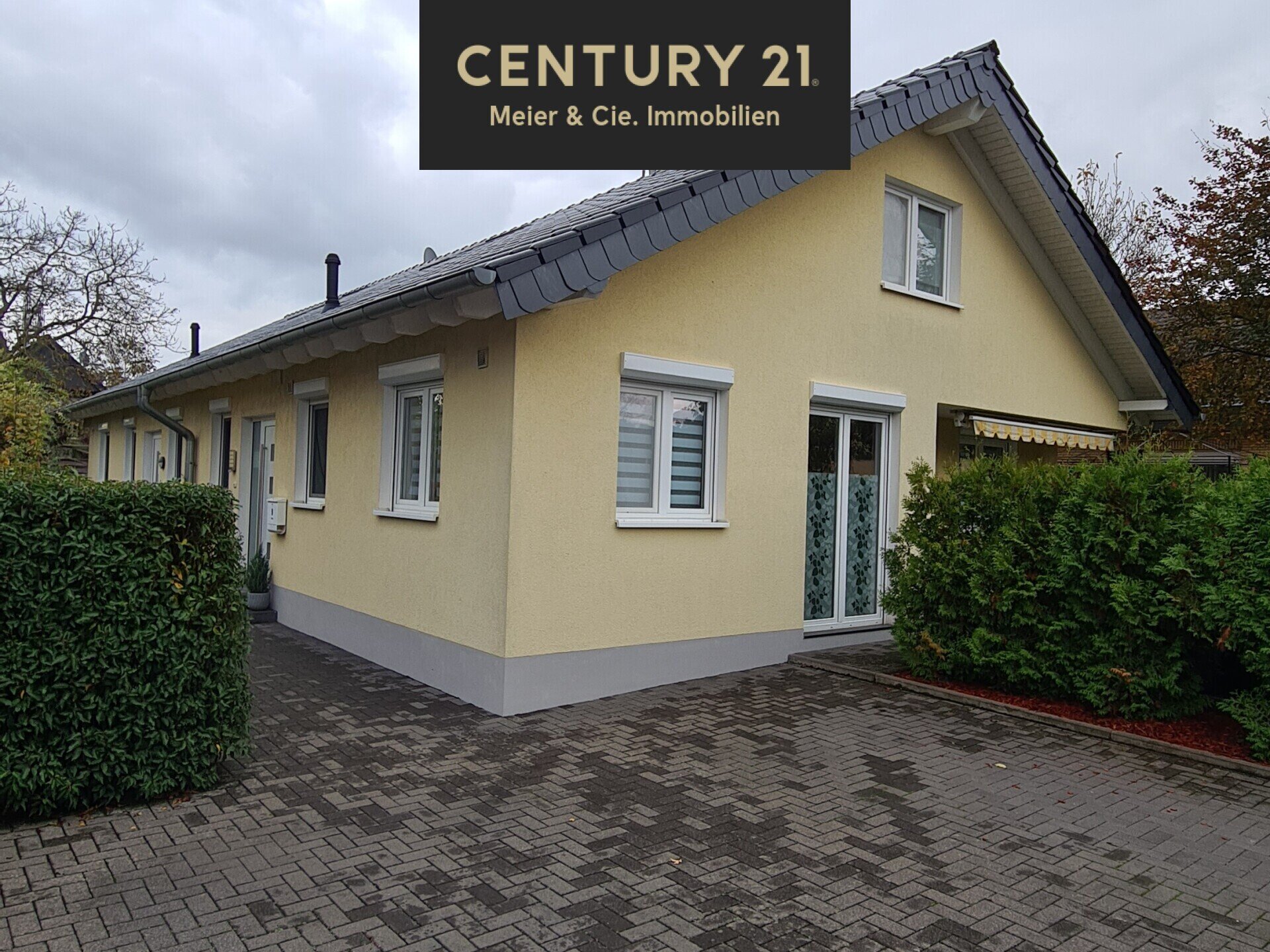 Mehrfamilienhaus zum Kauf 620.000 € 6 Zimmer 225 m²<br/>Wohnfläche 625 m²<br/>Grundstück ab sofort<br/>Verfügbarkeit Dirmerzheim Erftstadt 50374