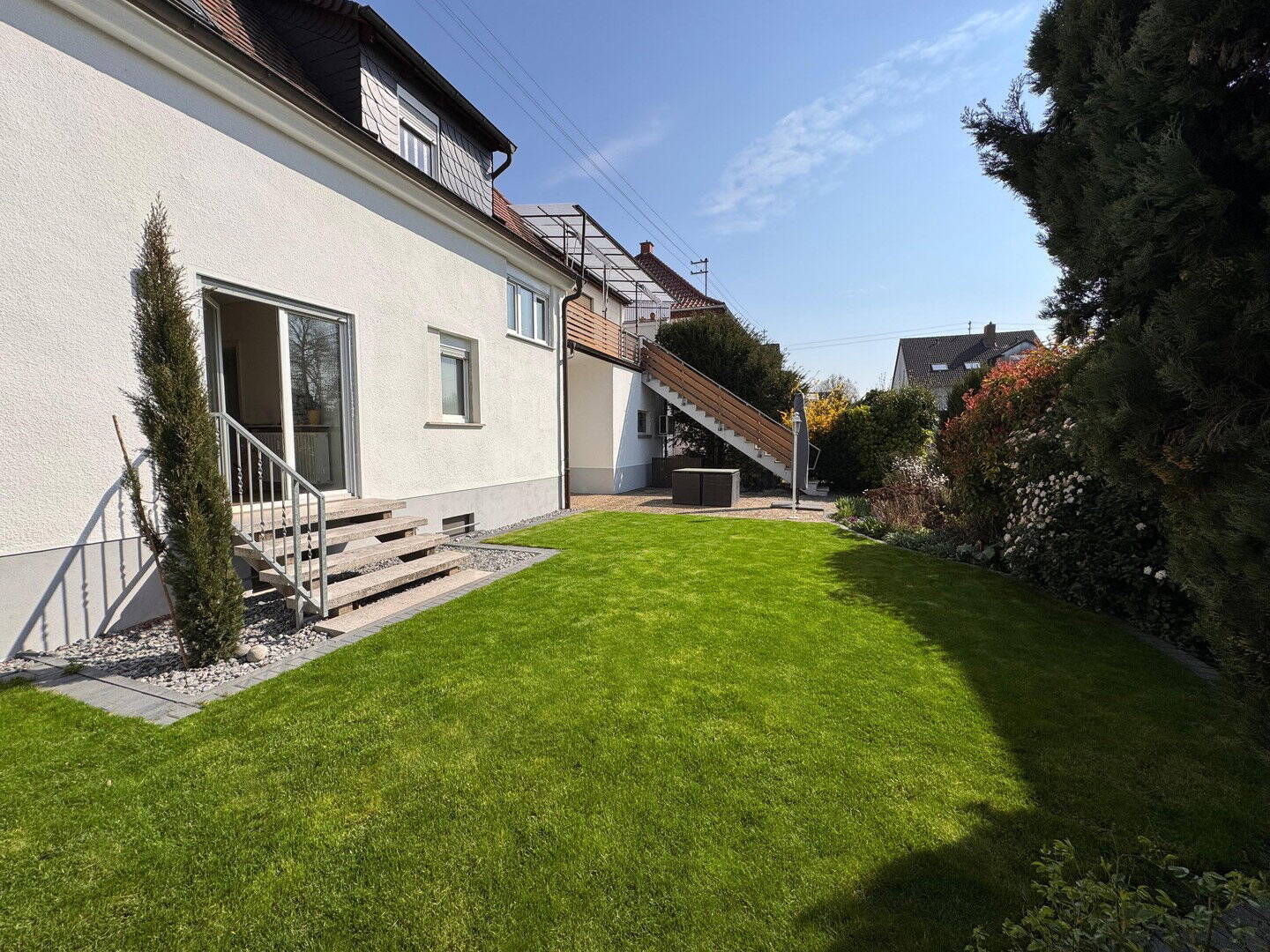 Einfamilienhaus zum Kauf - Ansicht 2