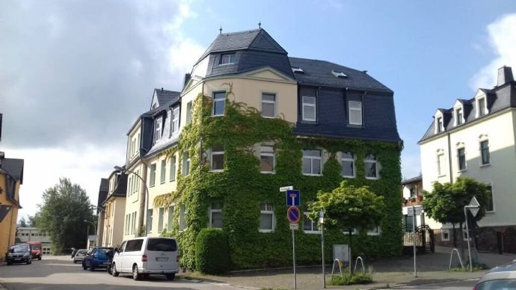 Wohnung zur Miete 300 € 3 Zimmer 54 m² 3. Geschoss frei ab sofort Kreuzstraße 1 Limbach-Oberfrohna 09212