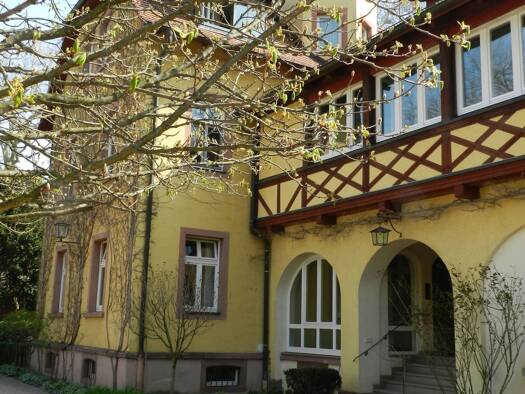 Wohnung zur Miete 820 € 2 Zimmer 82 m² Dachgeschoss frei ab sofort Grunerner Straße 2 Staufen Staufen im Breisgau 79219