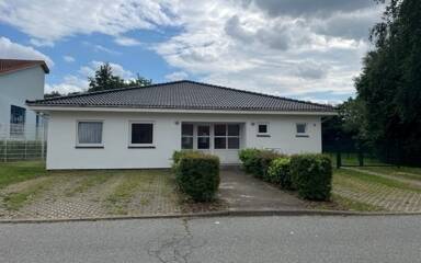 Bungalow zum Kauf 305.000 € 5 Zimmer 145 m² 721 m² Grundstück frei ab 01.05.2025 Satow Satow 18239