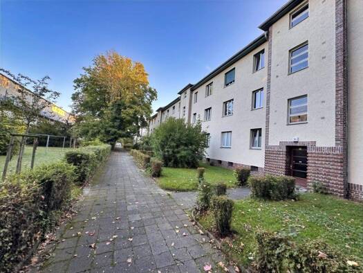 Wohnung zum Kauf 105.000 € 2 Zimmer 46,6 m² frei ab sofort Sellerhausen-Stünz Leipzig 04328