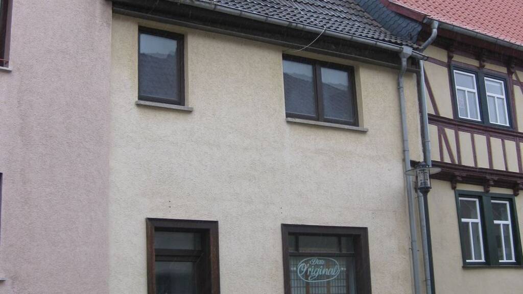 Reihenhaus zum Kauf 25.000 € 1 Zimmer 81 m² Grundstück frei ab sofort Bad Frankenhausen Bad Frankenhausen/Kyffhäuser 06567