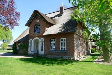 Einfamilienhaus zum Kauf 795.000 € 8 Zimmer 300 m² 3.892 m² Grundstück Sankt Michaelisdonn 25693