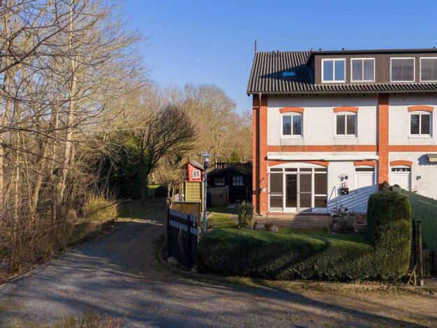 Reihenendhaus zum Kauf 419.000 € 5 Zimmer 133 m² 527 m² Grundstück Moisling Lübeck 23560