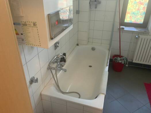 WG-Zimmer zur Miete 698 € 2,5 Zimmer 53 m² frei ab sofort Augustinusviertel Neuss 41464