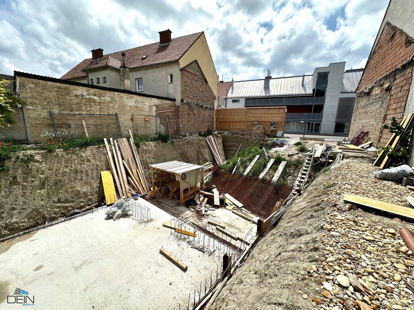 Land, 412 m²