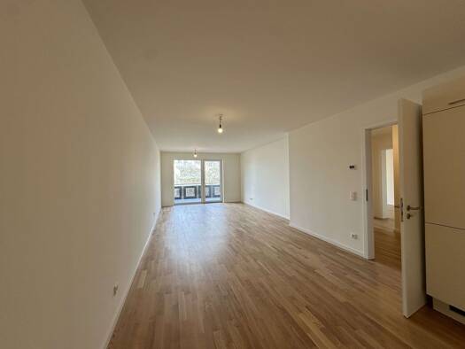 Wohnung zur Miete 1.300 € 3 Zimmer 113 m² Geschoss 3/4 frei ab 13.10.2025 Berringerstr. 38 Dierkow-Neu Rostock 18146