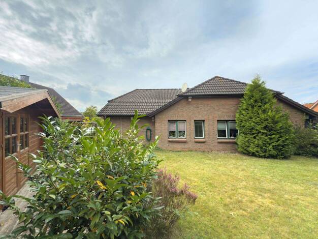 Haus zum Kauf 350.000 € 5 Zimmer 136 m² 757 m² Grundstück Fleckeby 24357