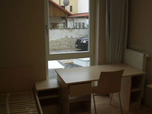 Wohnung zur Miete 305 € 1 Zimmer 14,4 m² 3. Geschoss frei ab 01.03.2026 Innenstadt Erlangen 91054