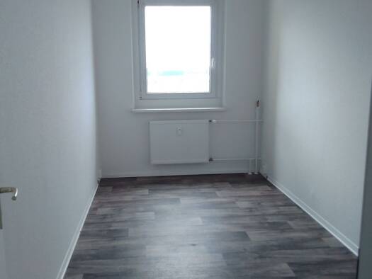 Wohnung zur Miete 570 € 4 Zimmer 71,5 m² 4. Geschoss frei ab sofort Sellin 18586