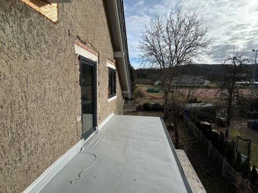 Einfamilienhaus zum Kauf provisionsfrei 399.000 € 7 Zimmer 185 m² 861 m² Grundstück Am Sportplatz 6 Thal 99842