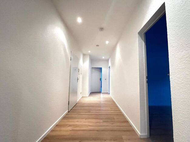 Wohnung zur Miete 350 € 3 Zimmer 70 m² 4. Geschoss Lutherviertel Chemnitz 09126