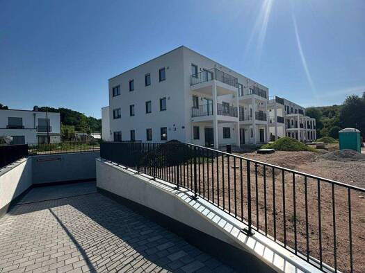 Wohnung zur Miete - Erstbezug 925 € 2 Zimmer 57,9 m² 2. Geschoss frei ab sofort Wörth an der Donau 93086