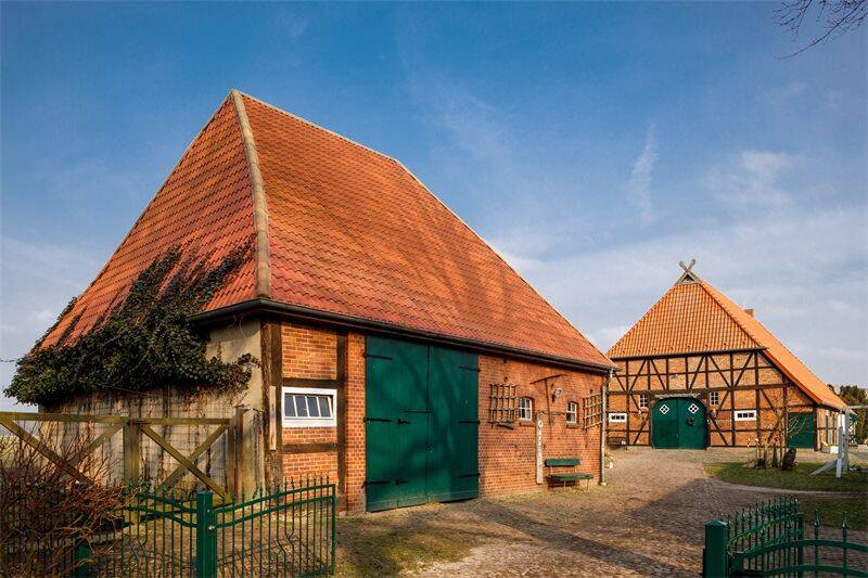 Immobilie in Amt Neuhaus - Großzügiges Anwesen mit Pferdehaltung, Ferienwohnung, Bauplätzen und vielfältigem Nutzungskonze - Bild 2