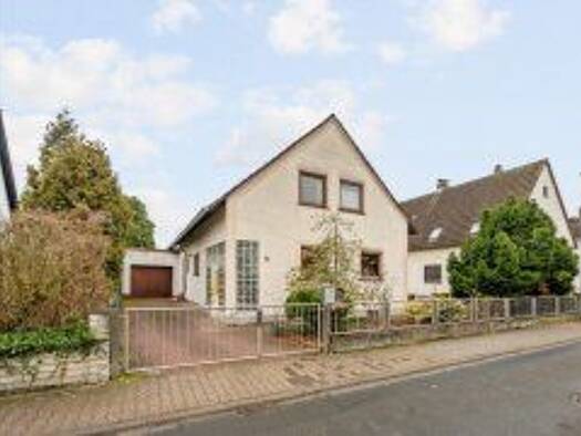Doppelhaushälfte zur Miete 1.600 € 4 Zimmer 92 m² frei ab sofort Rüsselsheim Rüsselsheim am Main 65428
