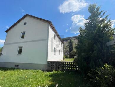 Mehrfamilienhaus zum Kauf 260.000 € 8 Zimmer 236 m² 1.124 m² Grundstück Luisenthal 99885