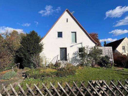 Einfamilienhaus zum Kauf provisionsfrei 740.000 € 6 Zimmer 126 m² 641 m² Grundstück Hofer Straße 20 Ziegelstein Nürnberg 90411