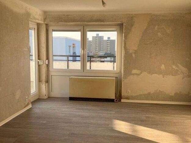 Wohnung zur Miete 903 € 2 Zimmer 71,4 m² 6. Geschoss frei ab 01.02.2026 Bolzstr. 38 Kornwestheim 70806