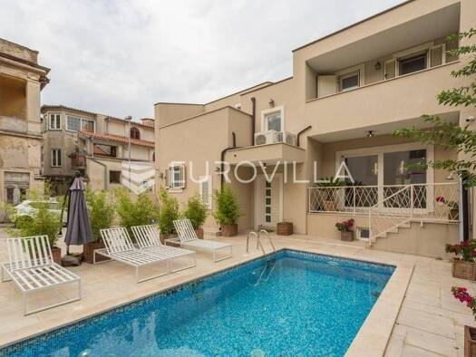 Haus zum Kauf 1.119.000 € 4 Zimmer 326 m² Centar Center