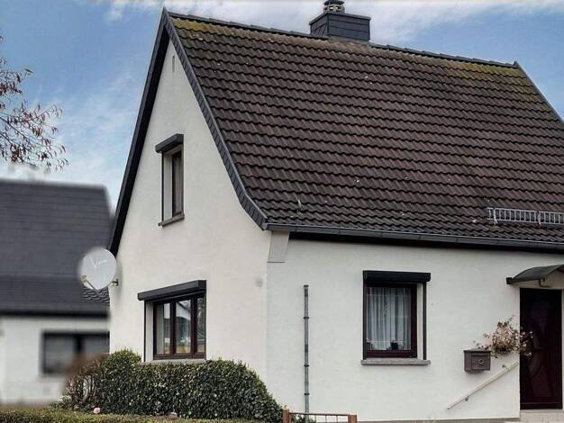 Einfamilienhaus zum Kauf 89.500 € 3 Zimmer 71 m² 787 m² Grundstück Staßfurt 39418