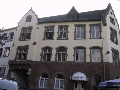 Studio zur Miete 320 € 2 Zimmer 40 m² Geschoss 1/3 frei ab sofort Am Markt 27 Saarburg Saarburg 54439