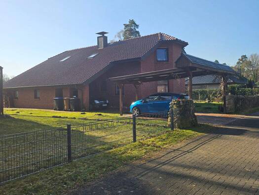 Mehrfamilienhaus zum Kauf 345.000 € 6 Zimmer 203 m² 938 m² Grundstück frei ab 01.08.2026 Bahrenborstel 27245