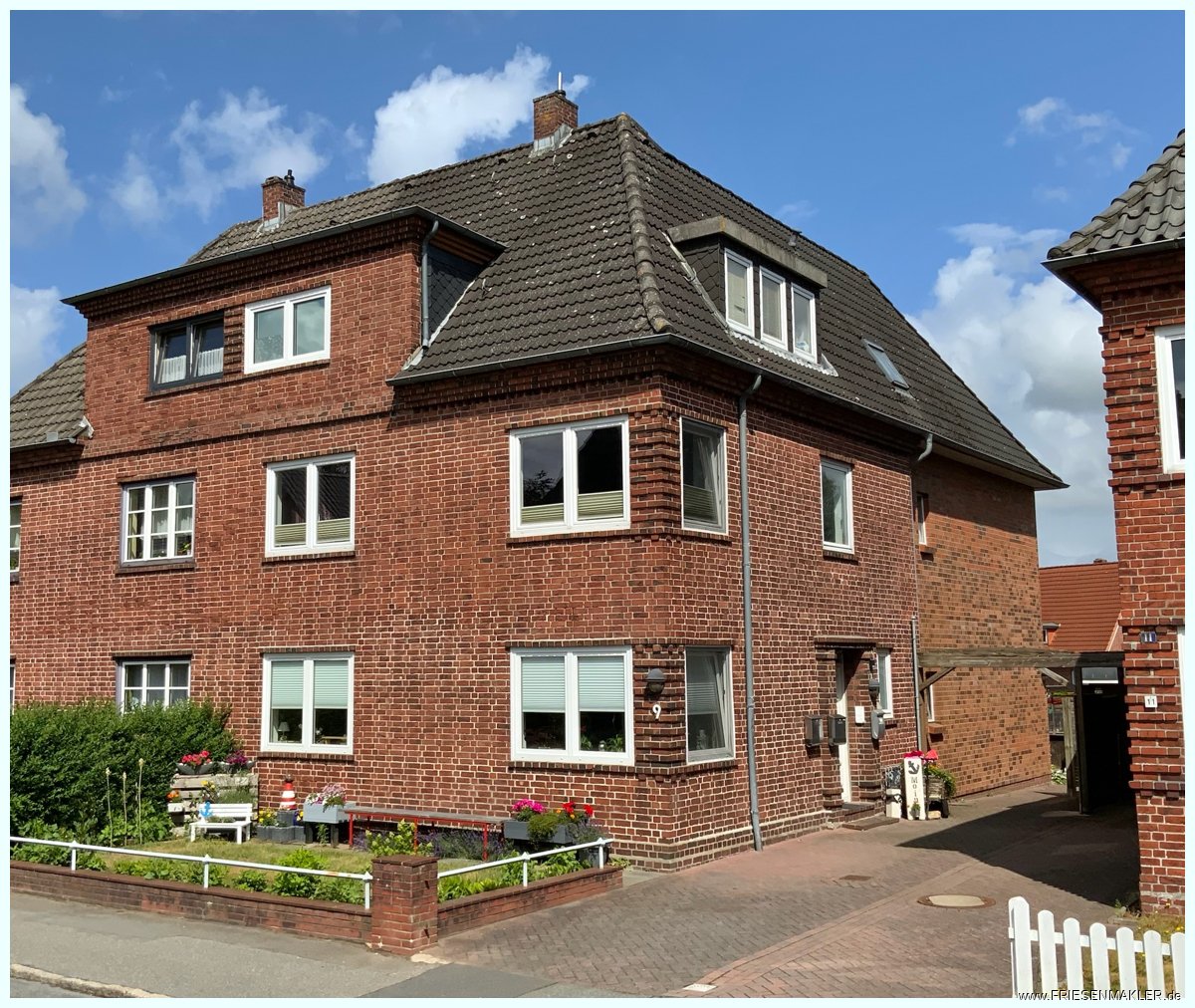 Mehrfamilienhaus zum Kauf 345.000 € 9 Zimmer 190 m²<br/>Wohnfläche 350 m²<br/>Grundstück Nord Husum 25813