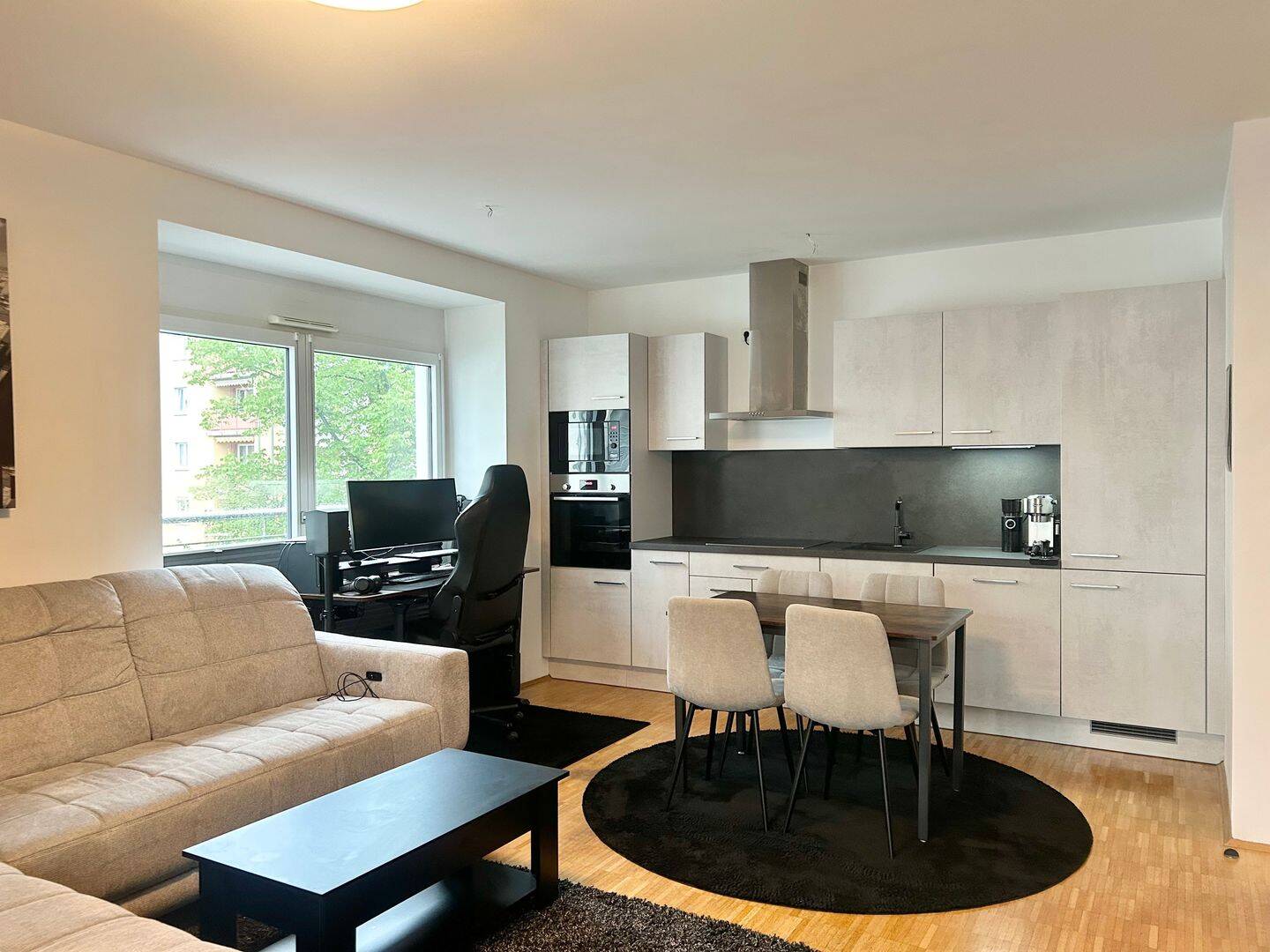 ***COMING HOME***TOP MODERNE 2 ZIMMER WOHNUNG MIT BALKON UND TIEFGARAGEN- STELLPLATZ – Heideloffstr. 22, 90478 Nürnberg – Vorschaubild 4