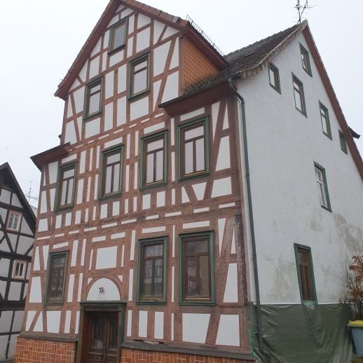 Mehrfamilienhaus zum Kauf 145.000 € 11 Zimmer 283 m²<br/>Wohnfläche 208 m²<br/>Grundstück ab sofort<br/>Verfügbarkeit Marktstrasse 22 Schotten Schotten 63679