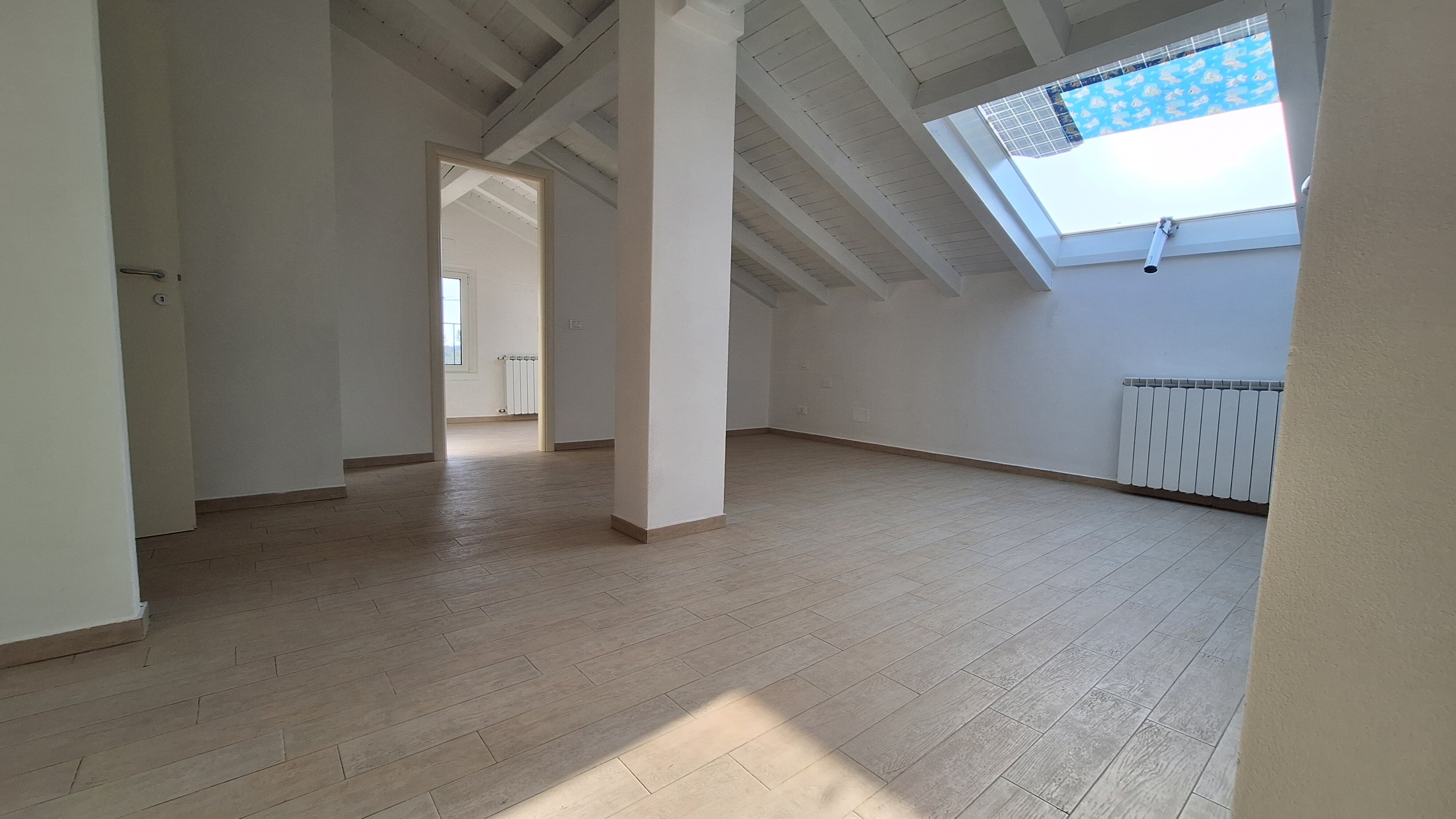 Apartment zum Kauf 150.000 € 3 Zimmer 75 m²<br/>Wohnfläche 2.<br/>Geschoss ab sofort<br/>Verfügbarkeit Via Campagnola Manerba ddel Garda