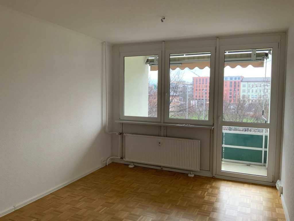 Wohnung zur Miete 473 € 2 Zimmer 47,3 m²<br/>Wohnfläche 3.<br/>Geschoss 15.02.2025<br/>Verfügbarkeit Johannisplatz 3 Zentrum - Ost Leipzig 04103