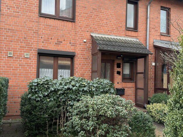 Reihenmittelhaus zum Kauf provisionsfrei 380.000 € 5 Zimmer 127 m² 207 m² Grundstück Russee Kiel 24111