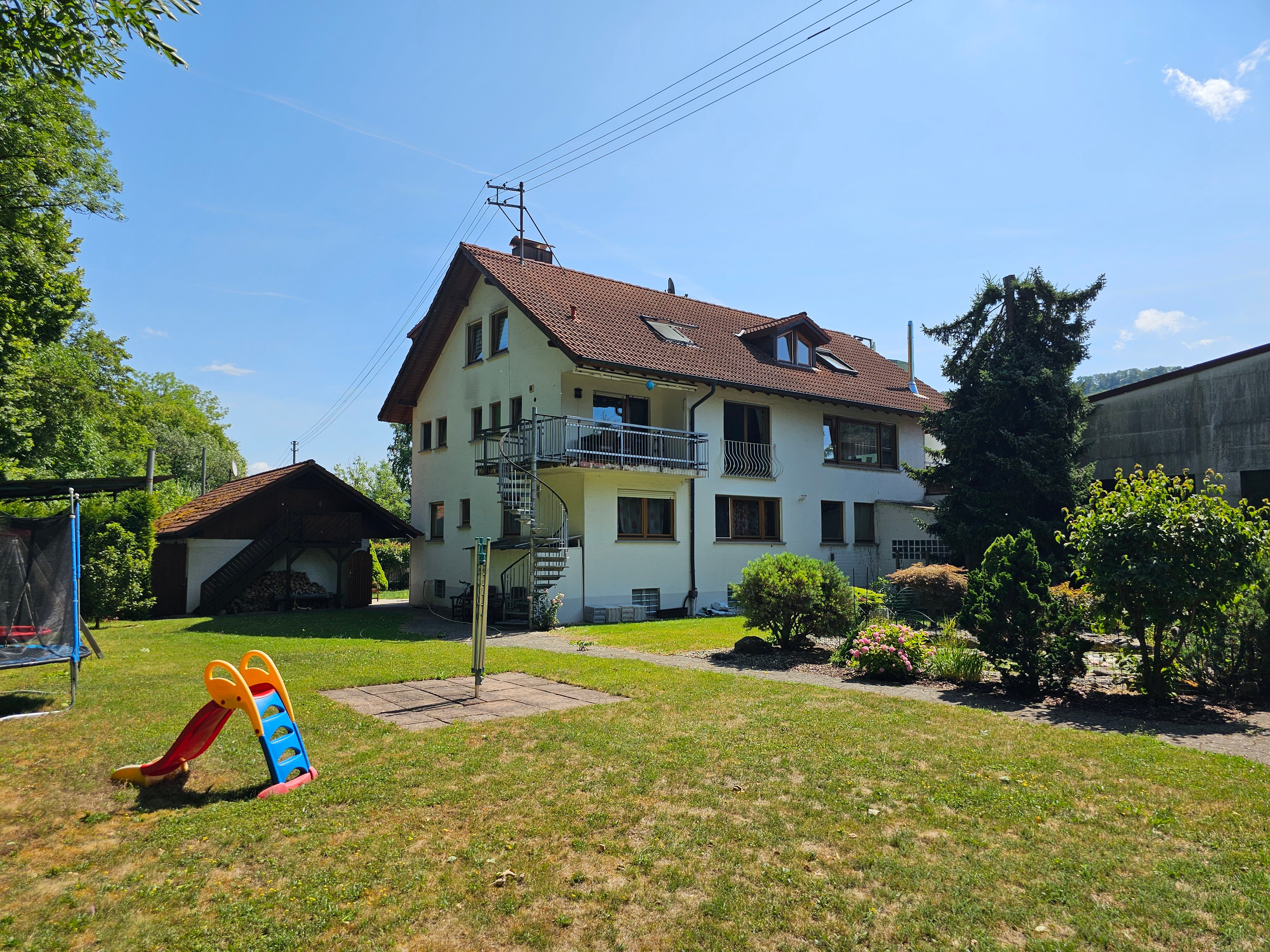 Mehrfamilienhaus zum Kauf 920.000 € 9 Zimmer 250,7 m²<br/>Wohnfläche 1.739 m²<br/>Grundstück Geislingen Geislingen an der Steige 73312