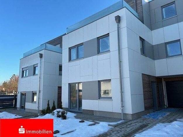 Reihenmittelhaus zur Miete - Erstbezug 2.500 € 7 Zimmer 214 m² 264 m² Grundstück Nordhausen 99734