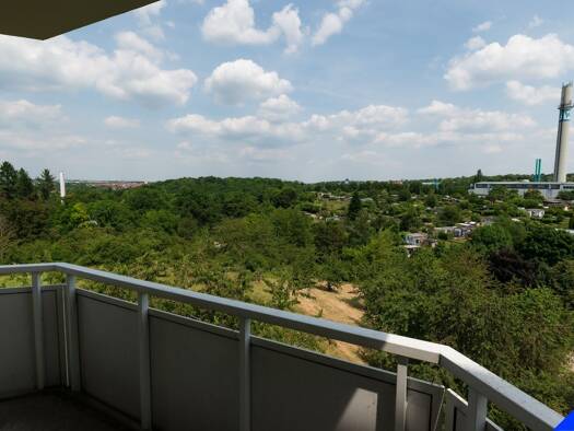 Wohnung zur Miete 452 € 3 Zimmer 62 m² 3 Geschosse frei ab sofort Südring 109 Weißenfels 06667